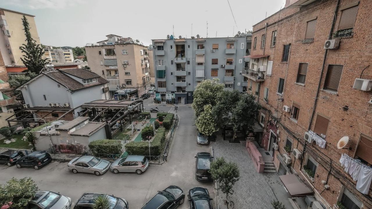 Kelly'S Cozy Hideaway - Central Tirana Exterior photo