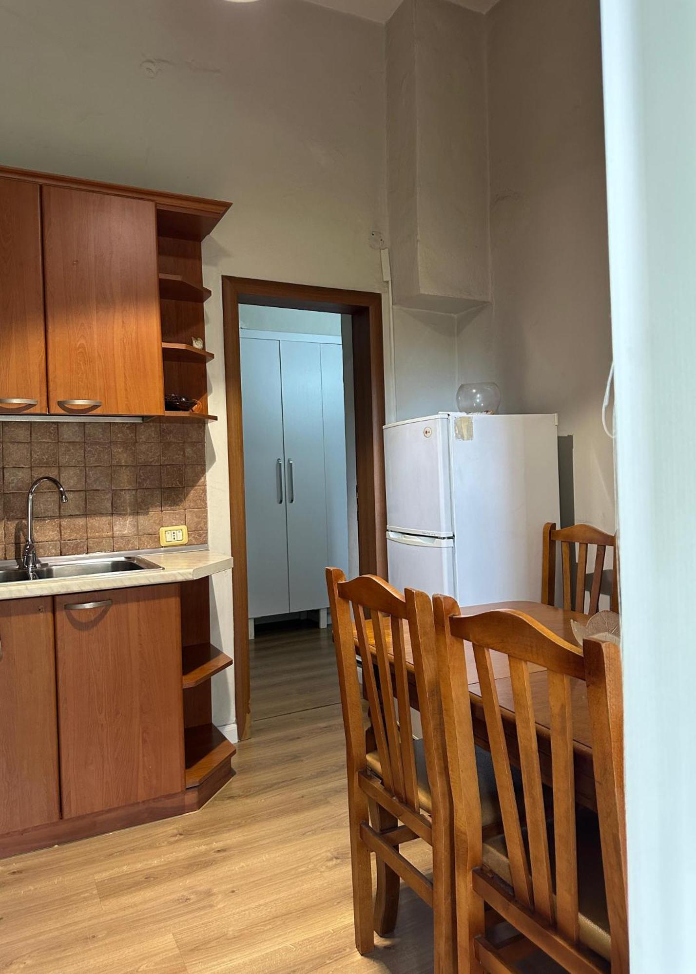 Kelly'S Cozy Hideaway - Central Tirana Exterior photo